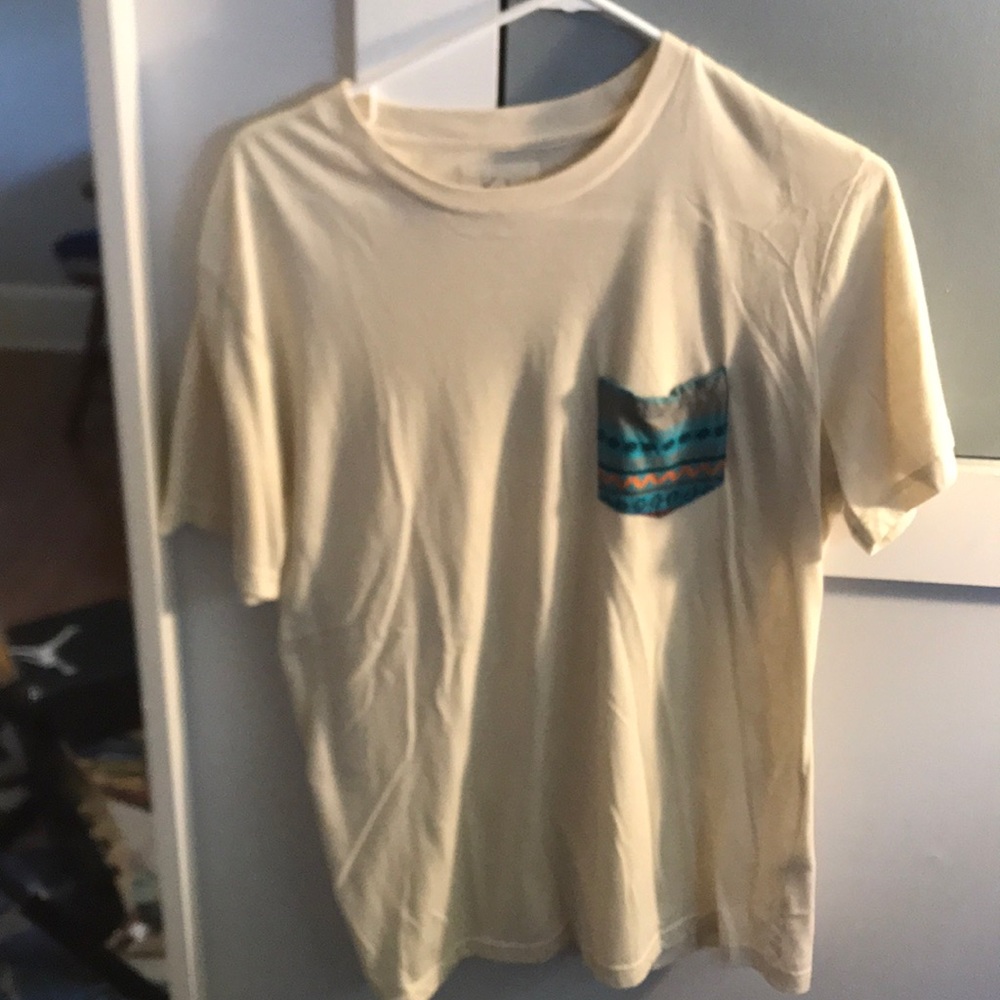 Aztec pattern front pocket t shirt